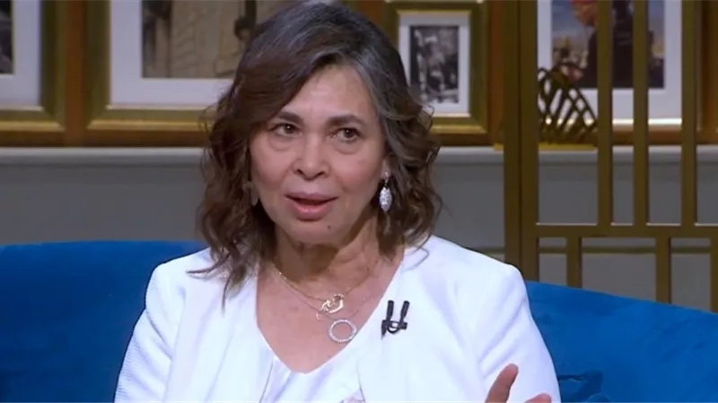 لبنى ونس: 