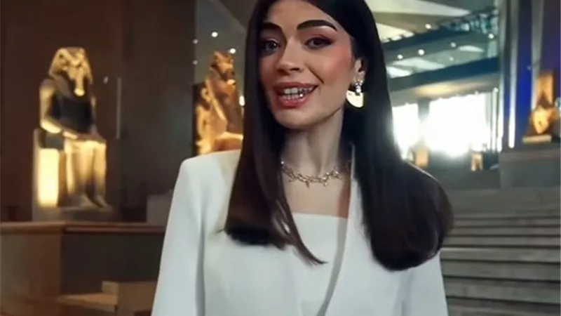 بحضور السيدة انتصار السيسي.. ليلى زاهر تتألق في 