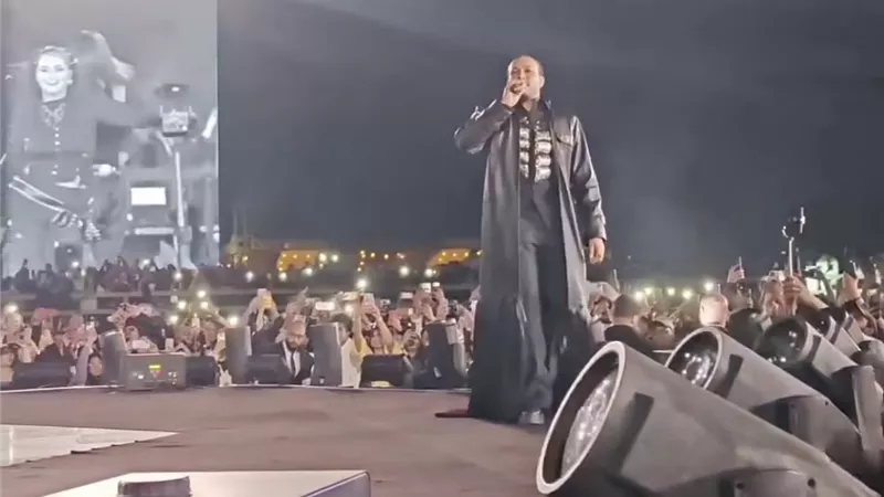 ضمن كرنفال PUBG.. ويجز يشعل حفله في الأهرامات بأغانيه 