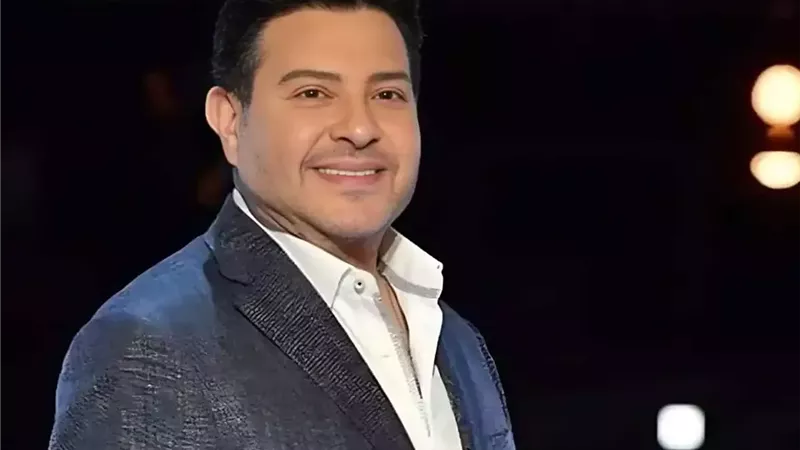 على أجهزة التنفس الصناعي .. تدهور الحالة الصحية للفنان هاني شاكر اثناء فترة علاجه بباريس