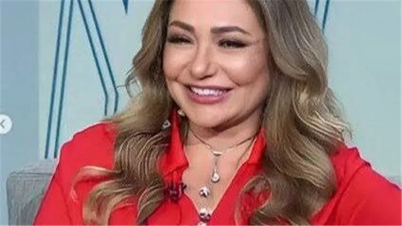 تكريم ليلى علوي بجائزة إيزيس في مهرجان أسوان