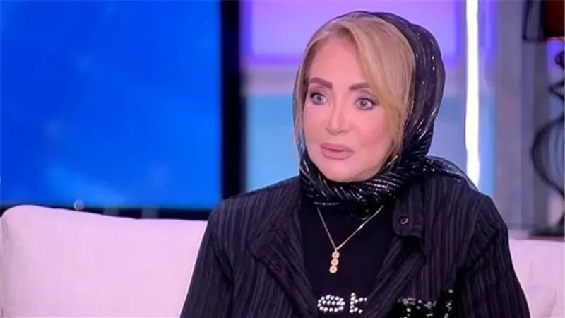 شهيرة تدعم المذيعة آيات أباظة زوجة ابنها عمرو محمود ياسين في أزمتها الصحية 