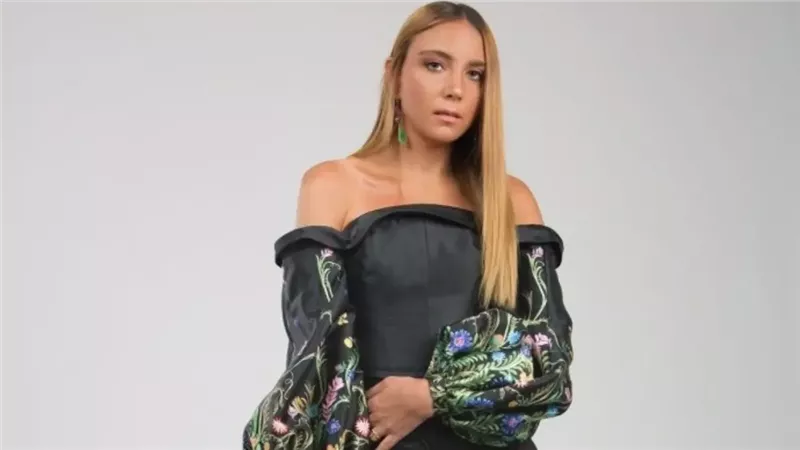 شيرين عرفة ساخرة من تعطيل الدراسة: 