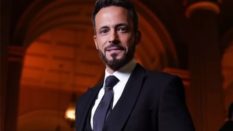 يوسف الشريف يكشف عن اسمه الحقيقي وتفاصيل علاقته بـ أمير كرارة 
