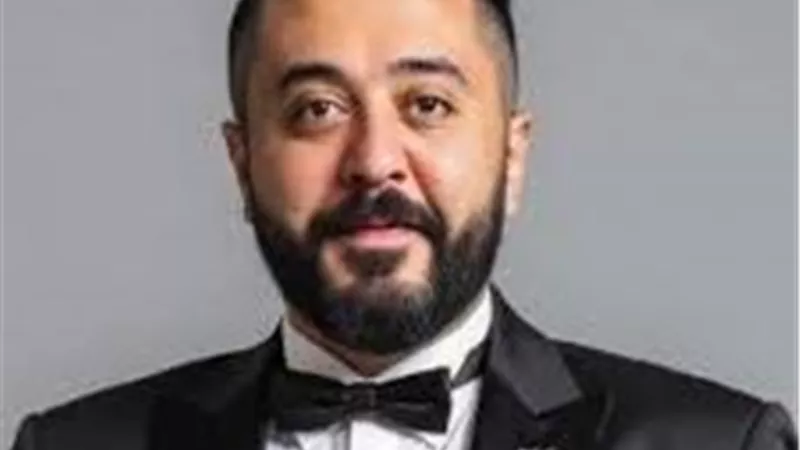 عمرو عبد العزيز يوجه رسالة لرئيس مجلس الوزراء بشأن أزمة تراجع جمهور المسارح والسينما