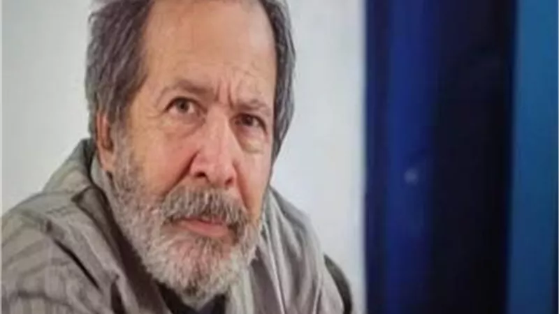 ربنا ينجيه.. تدهور الحالة الصحية للفنان سامي عبدالحليم ونقله الرعاية المركزة