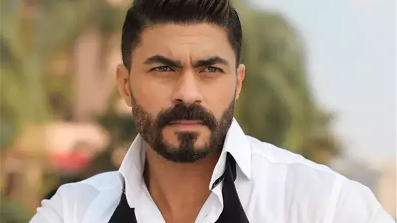 “حبيبي يا بابا وحشتني”.. خالد سليم يحيي ذكرى ميلاد والده بصورة له من الطفولة