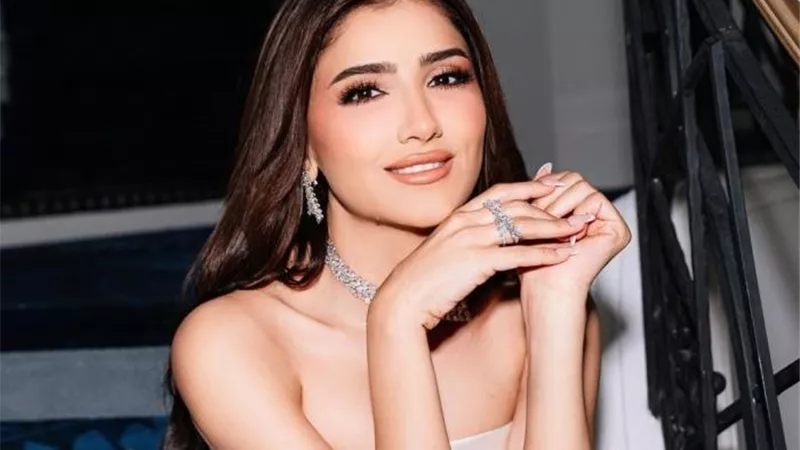 بعد ربطها بمسلسل الست موناليزا.. مي عمر تعلق على واقعة 