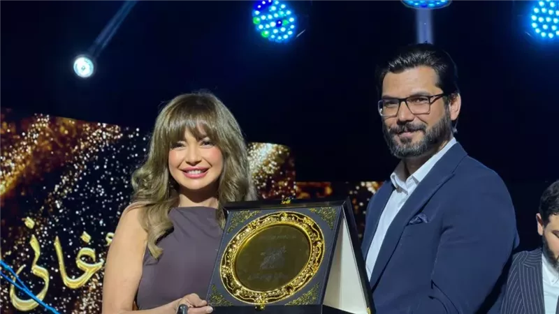 تكريم داليا مصطفى في مهرجان عنابة للفيلم المتوسطي بالجزائر تقديرًا لمسيرتها الفنية ومشاركتها في لجنة التحكيم