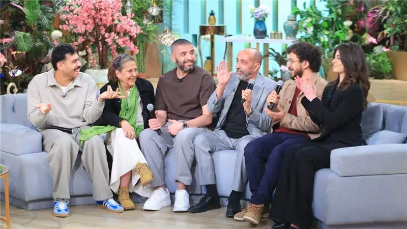 اليوم.. منى الشاذلي تستضيف أبطال مسلسل «فخر الدلتا» في «معكم منى الشاذلي»