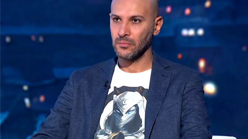 بعد رفضه العمل مع توم هانكس.. محمد دياب يكشف عن فيلمه الأمريكي الجديد “The Note”