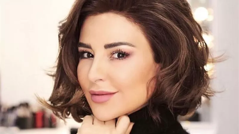 بالدبكة.. استقبال ماغي بوغصن في الكويت قبل عرض مسرحية 