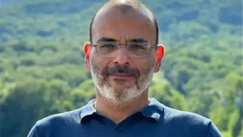 «غير قابل للتوقف.. هيروشيما قريبًا».. أيمن بهجت قمر يعلن استئناف تحضيرات فيلمه الجديد