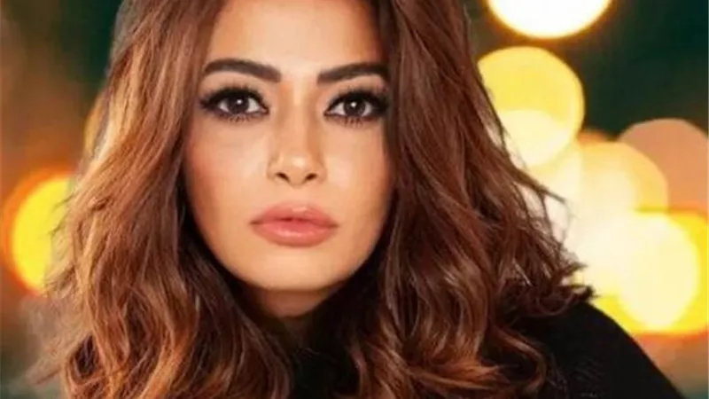 داليا مصطفى تطالب بإزالة صورة ميسي من على أكياس الشيبسي