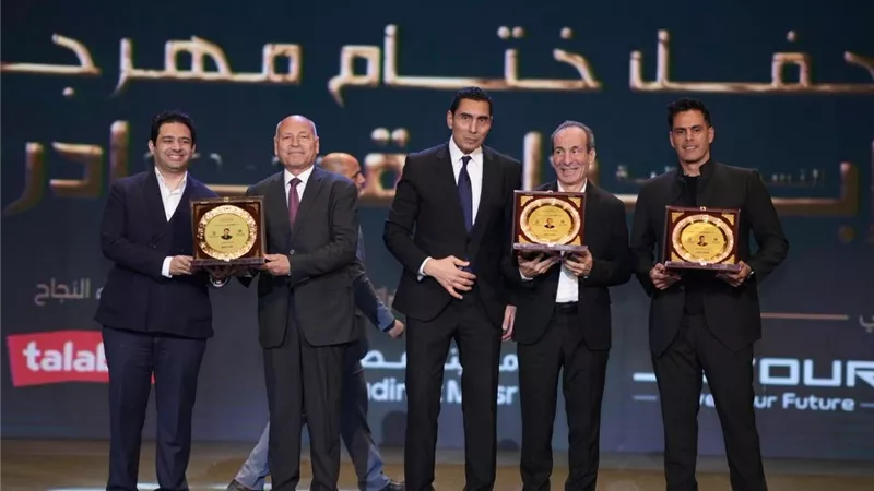 وزير الشباب والرياضة يكرم الموسيقار هشام خرما في مهرجان 
