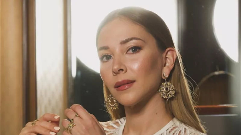 بعد غياب 5 سنوات..  فاطمة البنوي تعود بمسلسل «حفرة جهنم» 