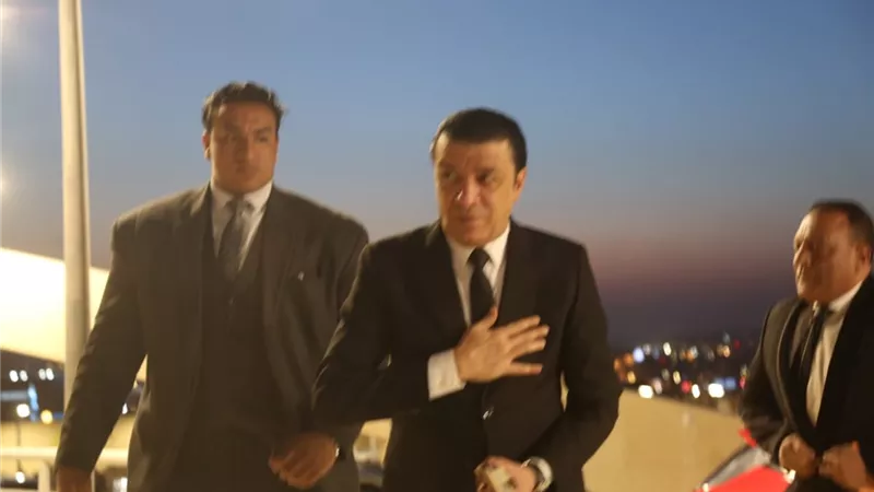 الحزن يسيطر على أصدقاء العمر في عزاء الفنان هاني شاكر