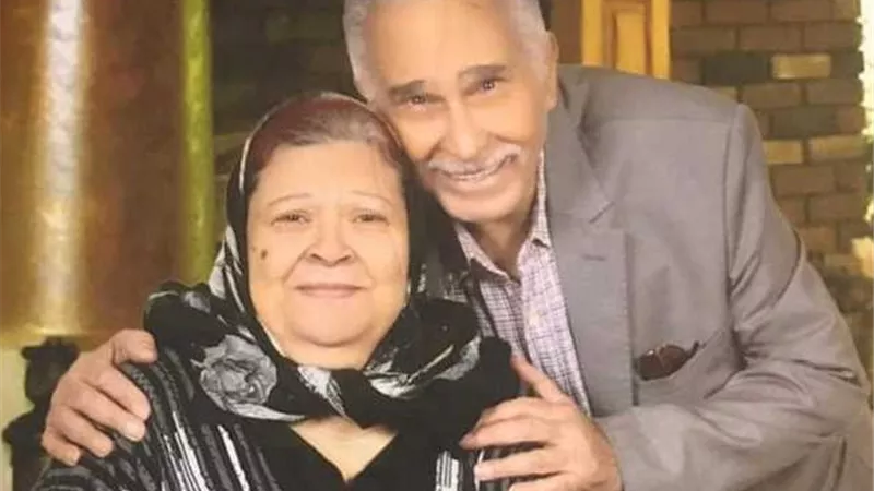 أبوها اتريق عليه ووقفت قدام الدنيا عشانه.. حكاية جواز عبد الرحمن أبو زهرة من مراته