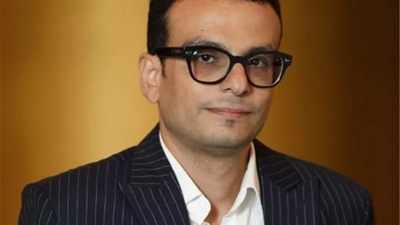 المخرج أمير رمسيس يوجه رسالة لـ محمد رمضان قبل عرض 