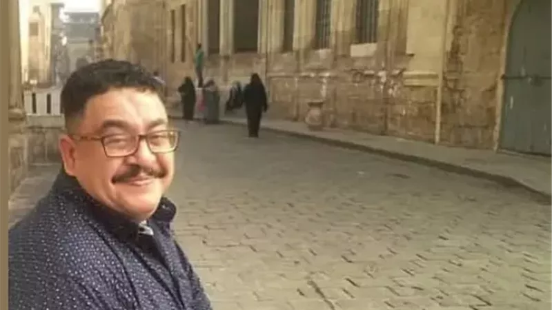 محمد علي رزق يعلن وفاة الماكيير سيد نجيب