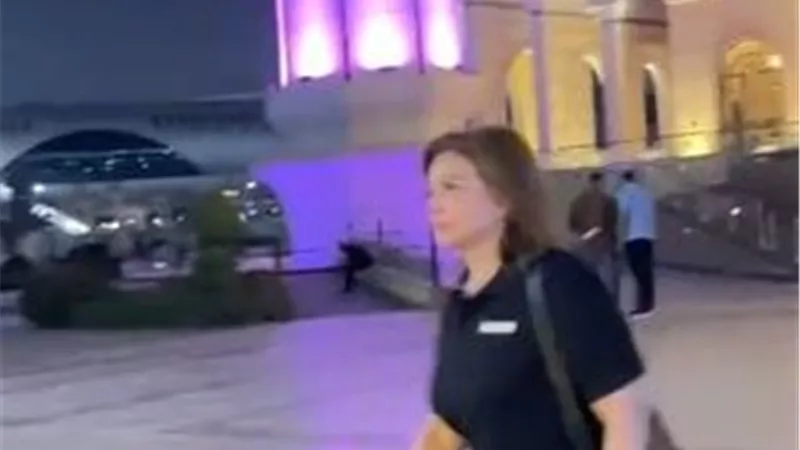 إلهام شاهين بكل حزن  تودع عبد الرحمن أبو_زهرة في أسرته