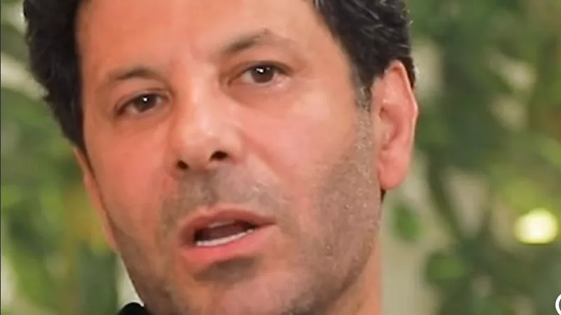 من “الممر” إلى “أصحاب الأرض”.. إياد نصار يشرح سر تنوع أدواره