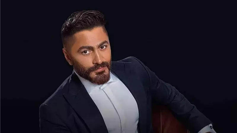 دفاعا عن فتاتين.. مشاجرة بين شقيق تامر حسني وطالب بأحد المولات 