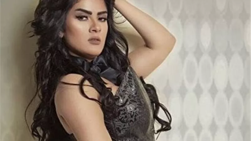 تفاصيل محاكمة ياسمينا المصري بتهمة الإساءة إلى أشرف زكي نقيب المهن التمثيلية
