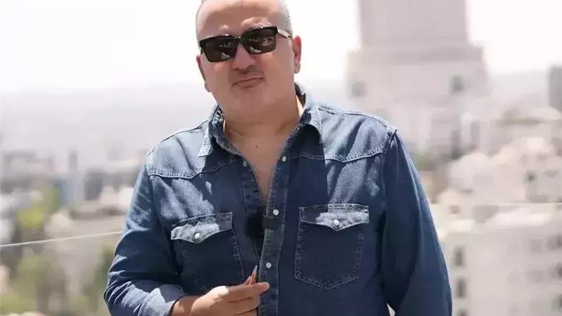 وفاة والد الشاعر الغنائي هاني عبد الكريم وتشييع الجثمان عقب صلاة الظهر
