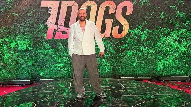 خالد تاج الدين يشيد بـ