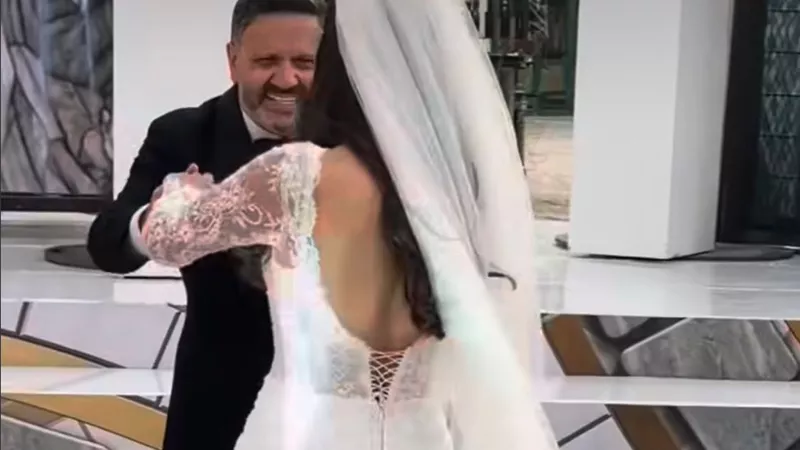بالصور.. إدوارد يرقص مع عروسة نجله ماركو