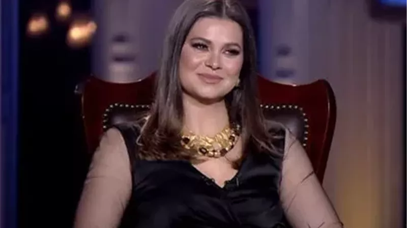 يسرا اللوزي تكشف تفاصيل معاناة ابنتها مع ضعف السمع.. تفاصيل