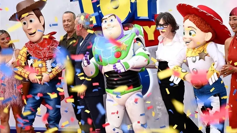بحضور توم هانكس.. انطلاق العرض الخاص لفيلم Toy Story 5