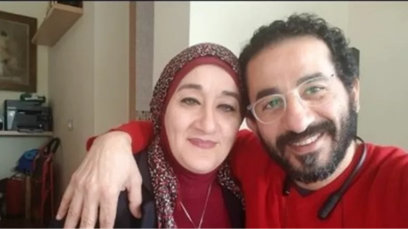 بعد أيام من الرحيل.. شقيقة أحمد حلمي تخرج عن صمتها برسالة مؤثرة لوالدتها