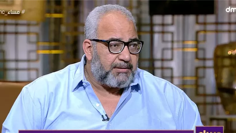 بعد التحري عن ثروته.. القضاء يلزم بيومي فؤاد بنفقة طفله وطليقته تفجر مفاجأة