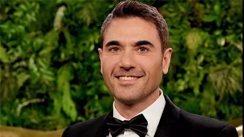 أحمد عز ينافس نفسه.. ويظل متربعًا على عرش النجم الأعلى إيرادات في تاريخ السينما المصرية 