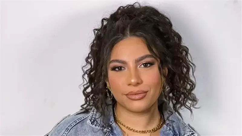 دنيا سامي تنشر فيديو من كواليس “الكلام على إيه” مع مصطفى غريب