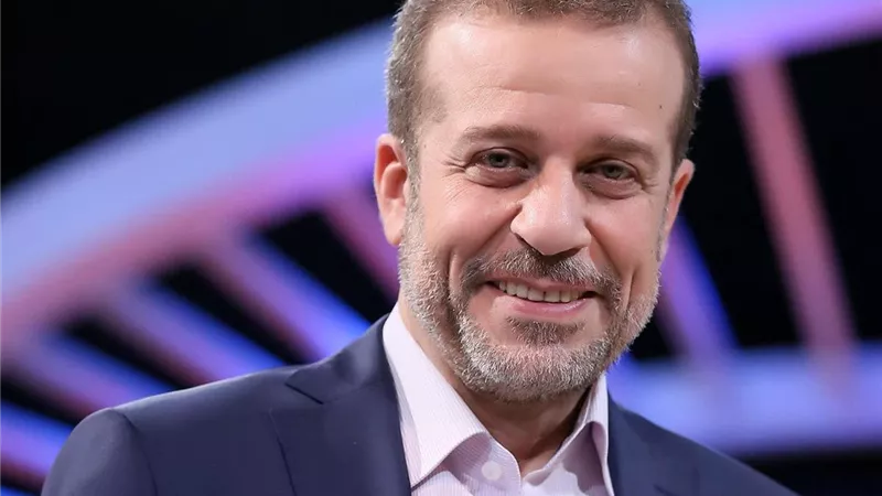 ملحمة عظيمة.. شريف منير يشيد بأداء المنتخب المصري