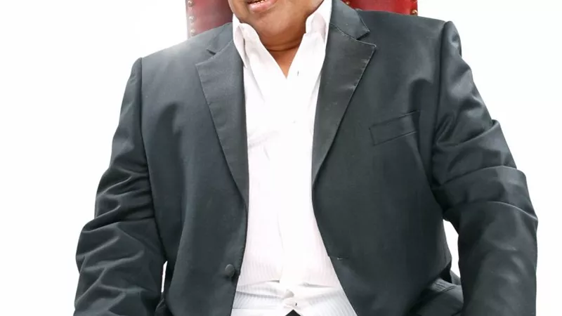 تنبأ بنجوميته العندليب وأبكى عمر الشريف.. ذكرى ميلاد أحمد عدويه 