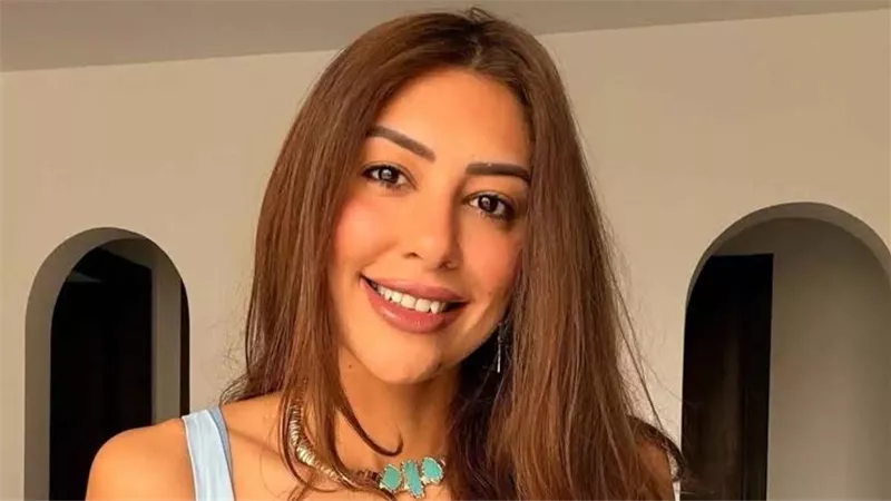«أحلى يوم في حياتي».. ميرنا الهلباوي تنشر صورة من مذكراتها الشخصية