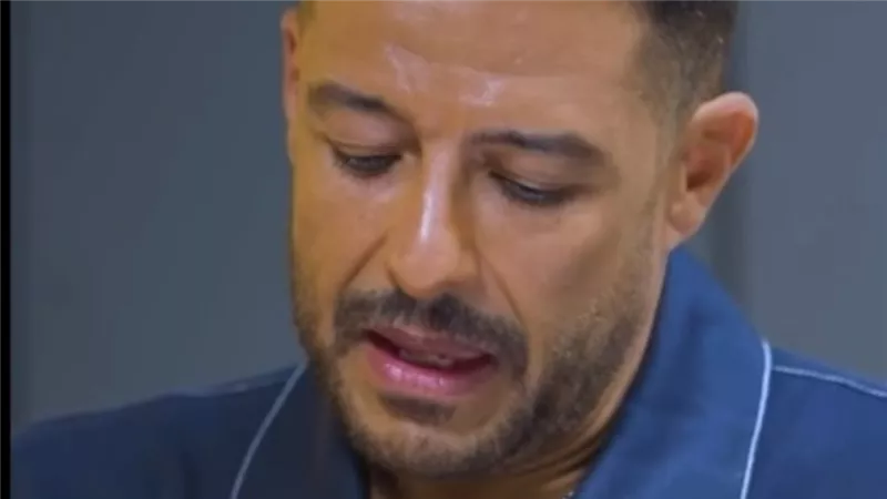 كيف جسد محمد حماقي اللقاء الأخير مع والده في ما بلاش!