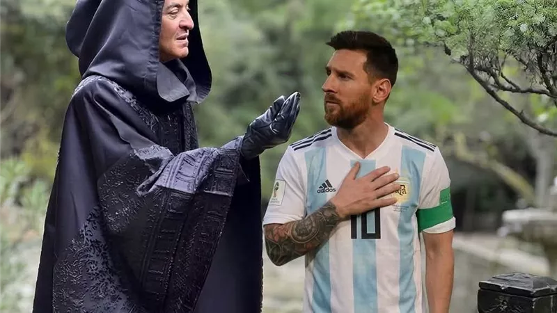 بشخصيته في المداح.. فتحي عبد الوهاب يطمأن الجماهير المصرية ويتولى أمر ميسي