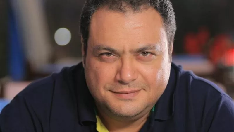 وعد الحر دين عليه.. مراد مكرم يعد بالشربات حال فوز مصر على الأرجنتين