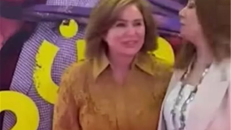 إلهام شاهين تساند ليلى علوى في العرض الخاص لفيلمها الجديد ابن مين فيهم؟ 