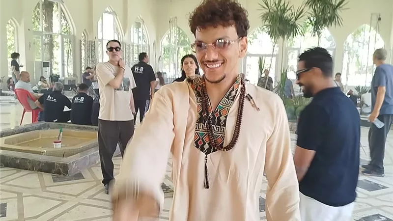 حودة بندق وعزيز مرقة ينتهيان من تصوير أول كليب يجمعهما