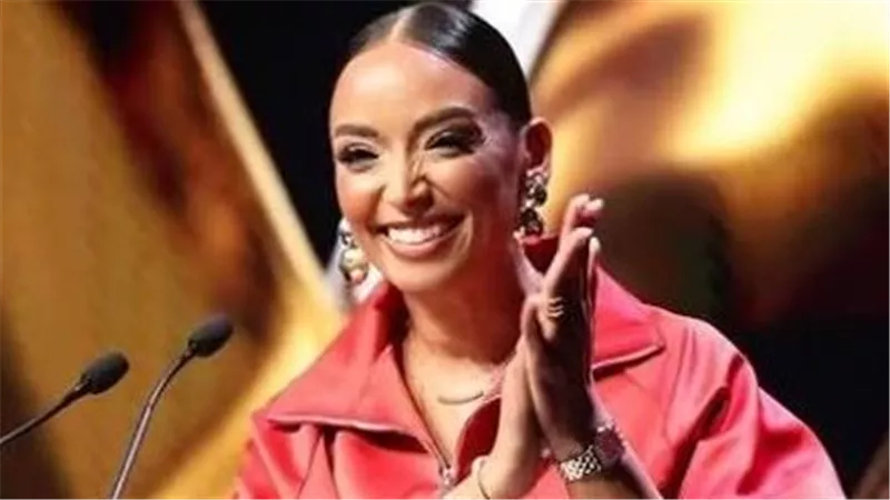 من بين 4 آلاف مرشح.. رئيسة لجنة تحكيم 