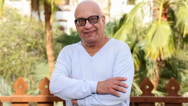 المخرج خيري بشارة يطالب بـ حقه العلني في فيلم آيس كريم في جليم