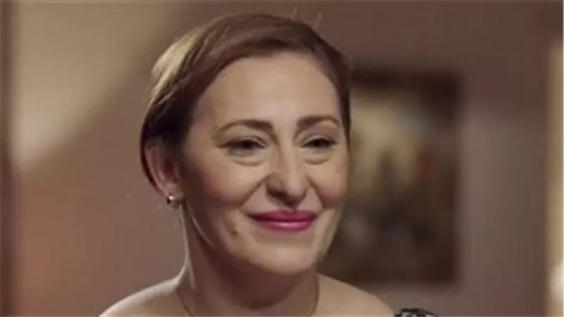 عبير فاروق: لم أشعر بالانكسار إلا بعد وفاة والدتي