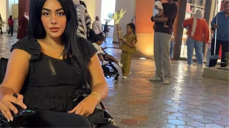 نرمين ماهر تظهر على كرسي متحرك وتعلق: 