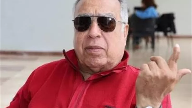 محمد العدل يسخر من صفقات الأهلي: 